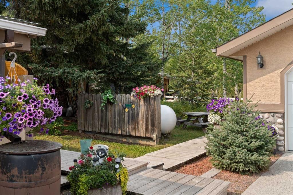 830230 Highway 1X, Rural Bighorn No. 8, M.D. Of, AB - Outdoor