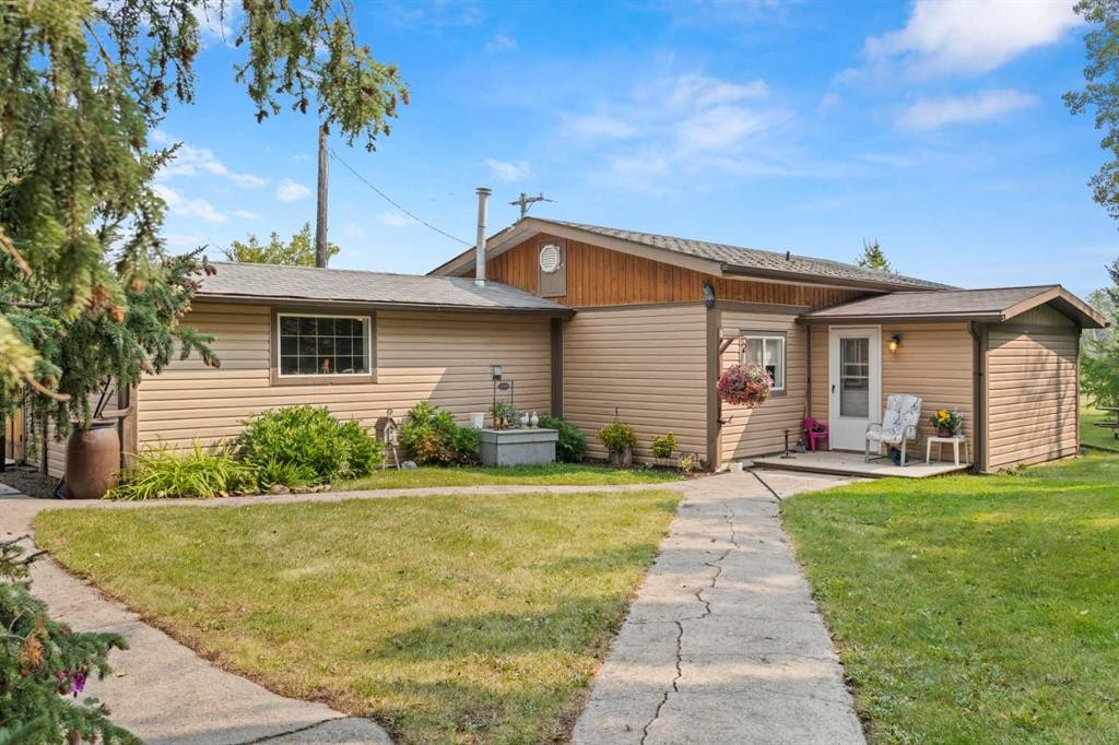 830230 Highway 1X, Rural Bighorn No. 8, M.D. Of, AB - Outdoor