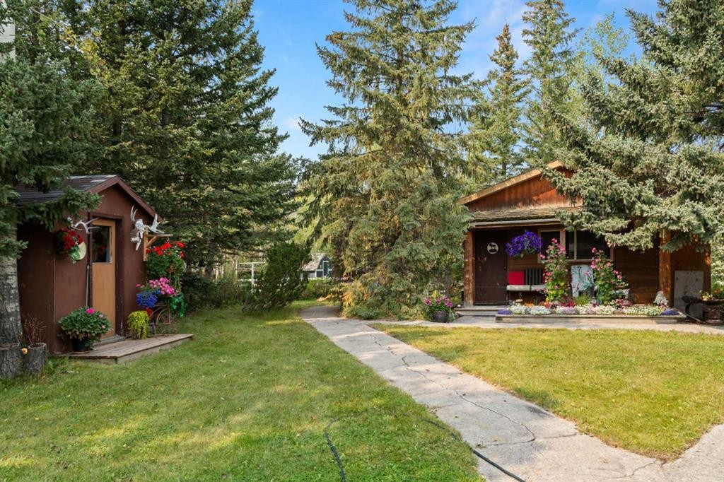 830230 Highway 1X, Rural Bighorn No. 8, M.D. Of, AB - Outdoor