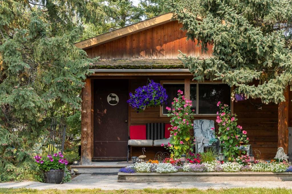 830230 Highway 1X, Rural Bighorn No. 8, M.D. Of, AB - Outdoor