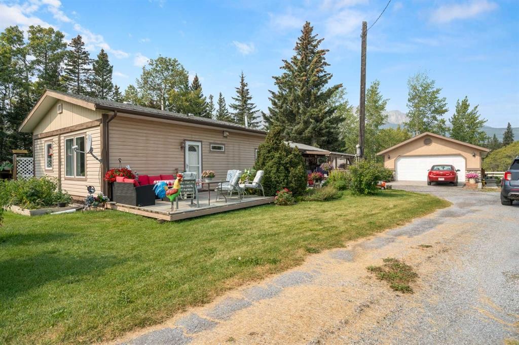 830230 Highway 1X, Rural Bighorn No. 8, M.D. Of, AB - Outdoor