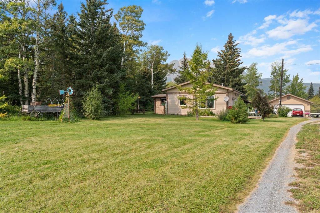 830230 Highway 1X, Rural Bighorn No. 8, M.D. Of, AB - Outdoor