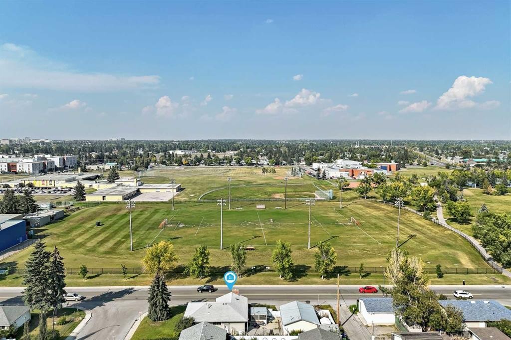1502 49 Street Se, Calgary, AB - Outdoor With View