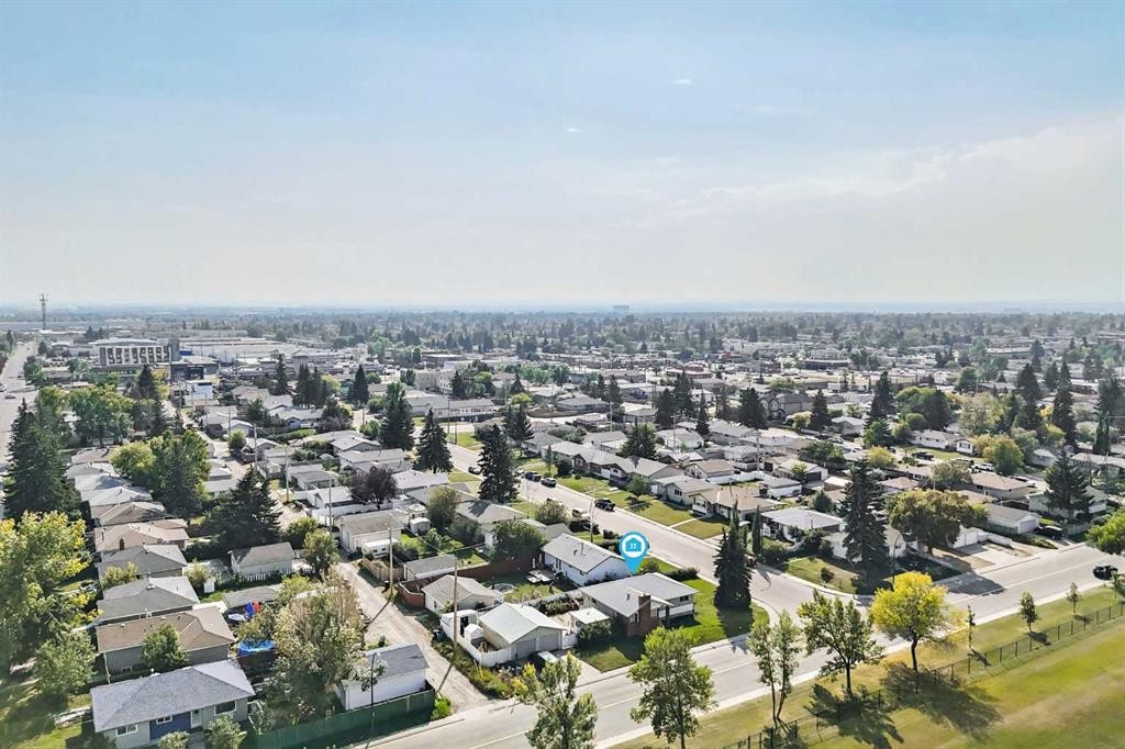 1502 49 Street Se, Calgary, AB - Outdoor With View