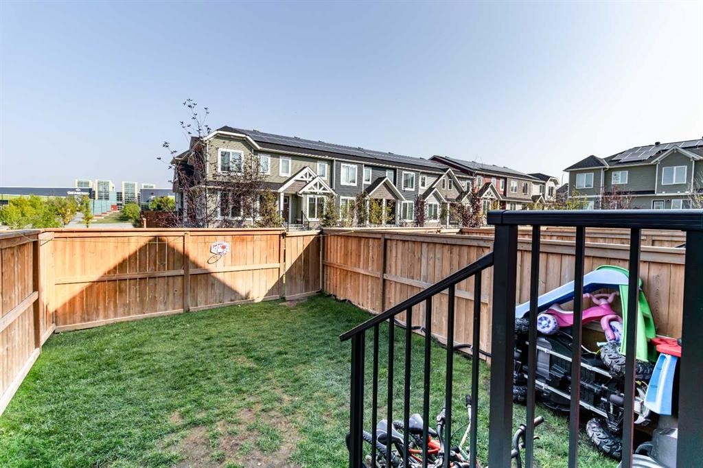 1016-7451 Falconridge Boulevard Ne, Calgary, AB - Outdoor