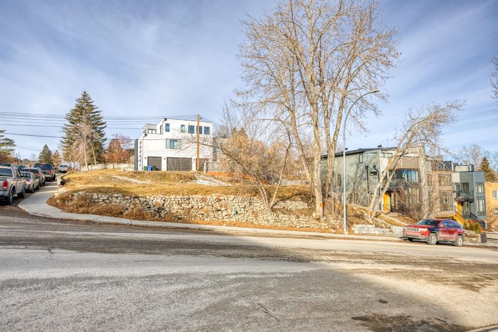 2523 17A Street Sw, Calgary, AB