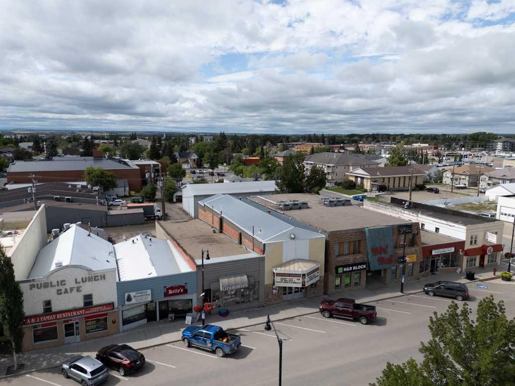 4912 50 Avenue, Olds, AB