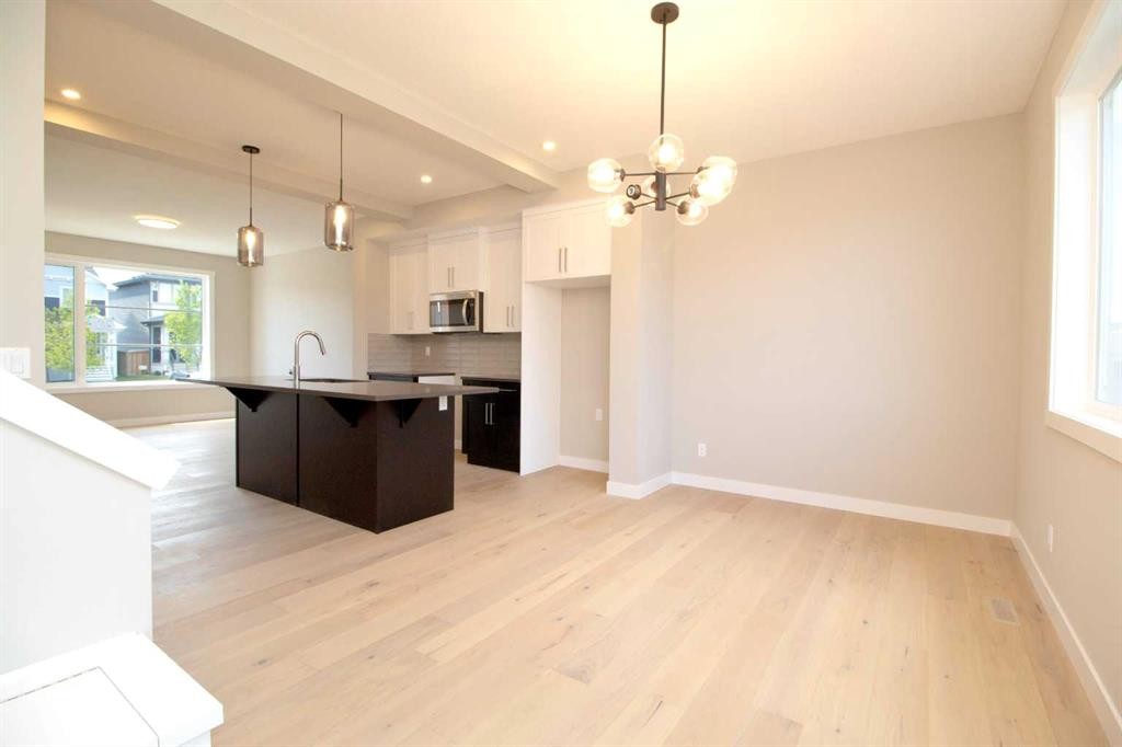 302 Sundown Road, Cochrane, AB