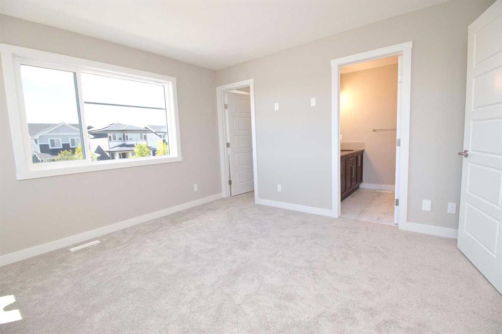 302 Sundown Road, Cochrane, AB