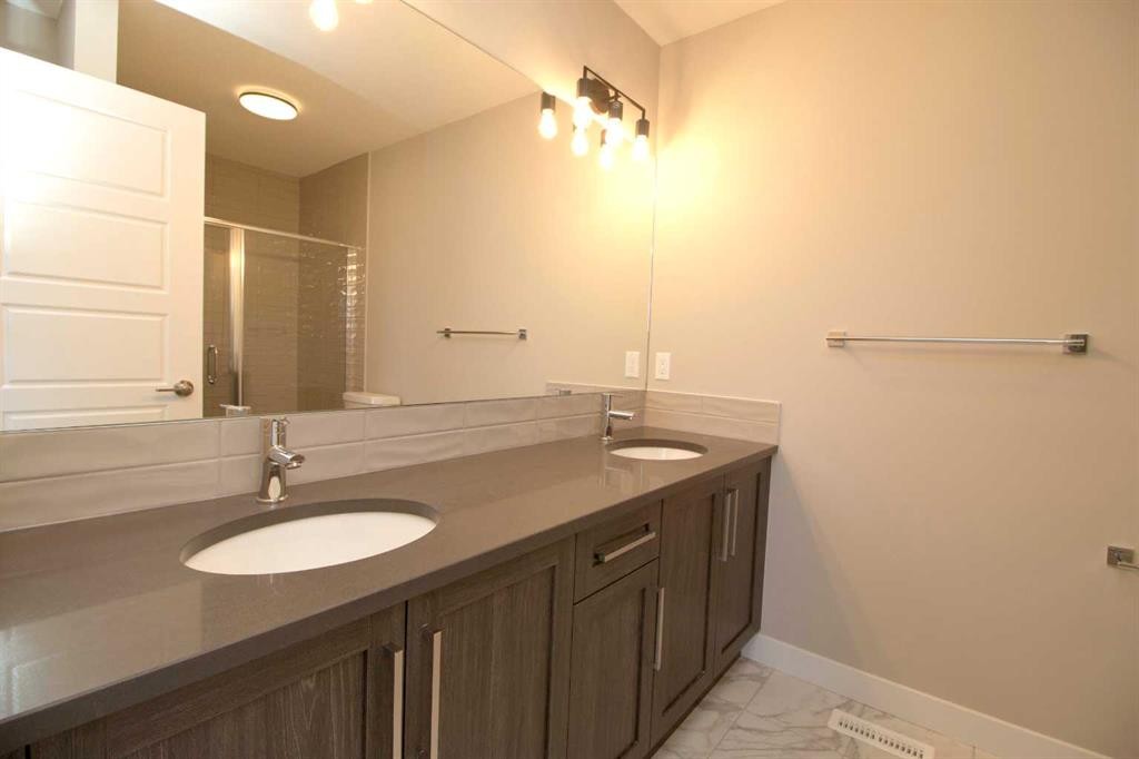 302 Sundown Road, Cochrane, AB