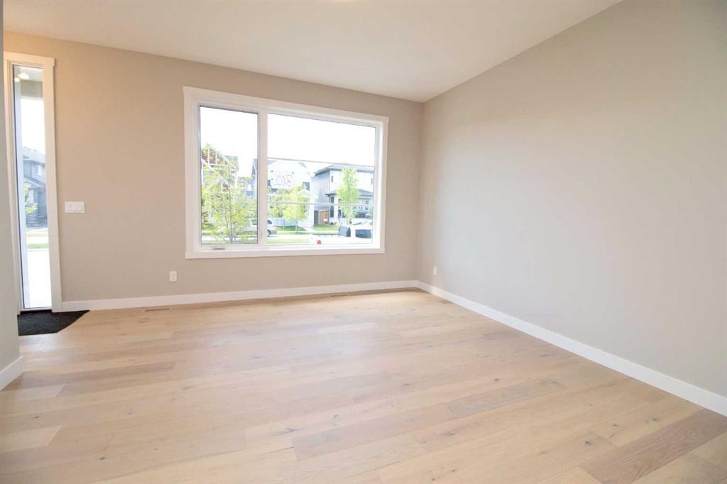 302 Sundown Road, Cochrane, AB