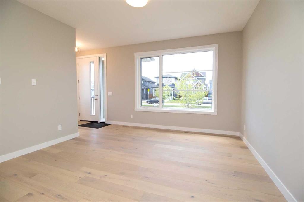 302 Sundown Road, Cochrane, AB