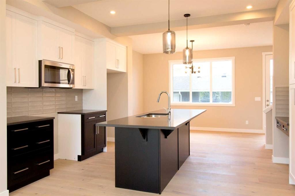 302 Sundown Road, Cochrane, AB