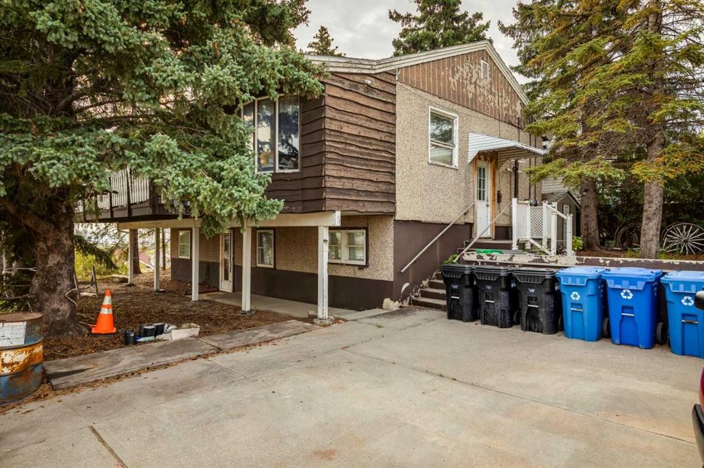 107 40 Avenue Ne, Calgary, AB - Outdoor