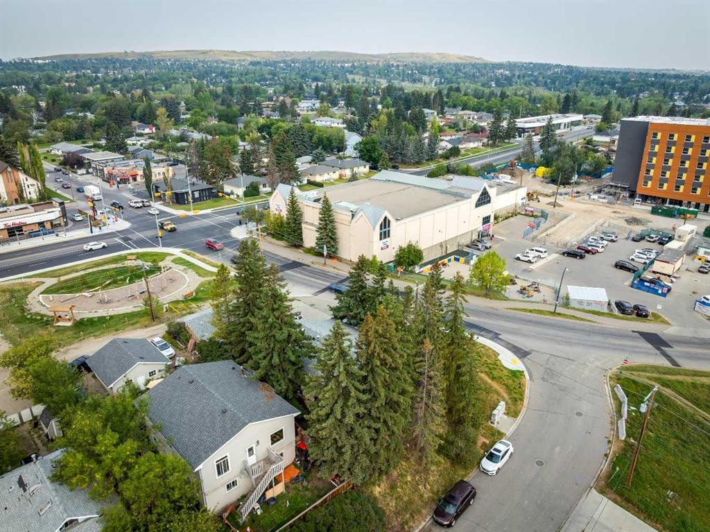 107 40 Avenue Ne, Calgary, AB - Outdoor With View