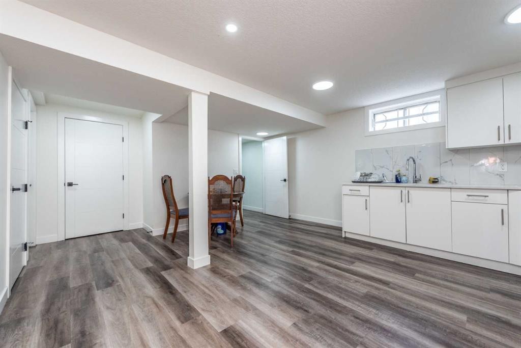 5640 Temple Drive Ne, Calgary, AB - Indoor