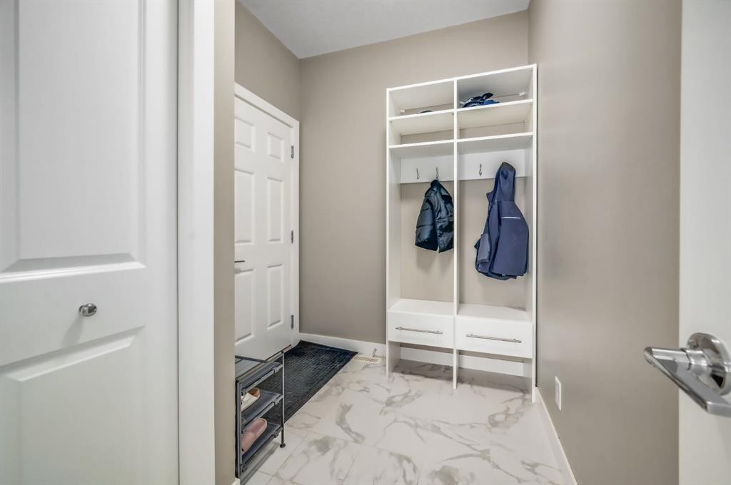593 Nolan Hill Boulevard Nw, Calgary, AB - Indoor Photo Showing Other Room