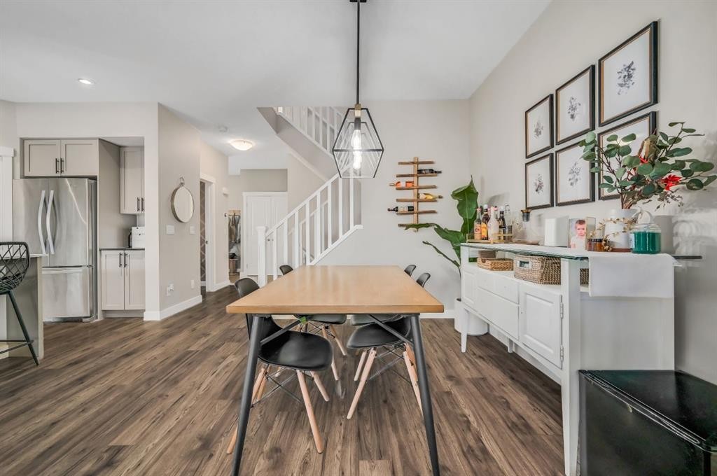 593 Nolan Hill Boulevard Nw, Calgary, AB - Indoor