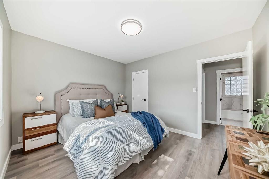 2412 17 Avenue Sw, Calgary, AB - Indoor Photo Showing Bedroom