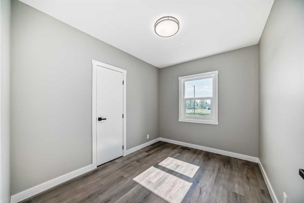 2412 17 Avenue Sw, Calgary, AB - Indoor Photo Showing Other Room