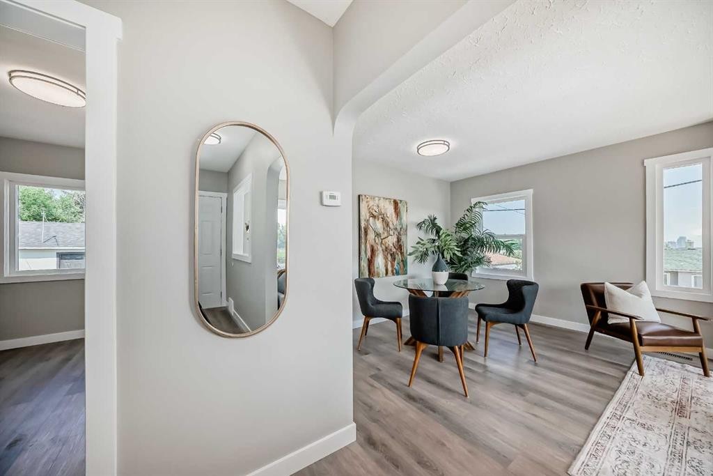 2412 17 Avenue Sw, Calgary, AB - Indoor Photo Showing Other Room