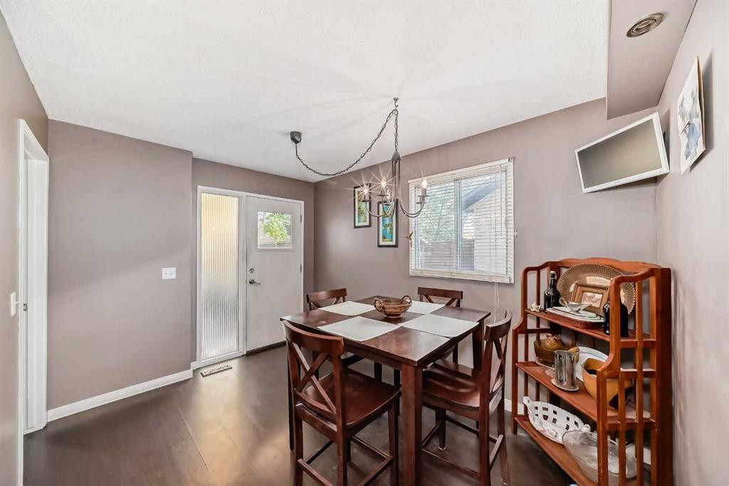 554 Whitehill Place Ne, Calgary, AB - Indoor Photo Showing Dining Room
