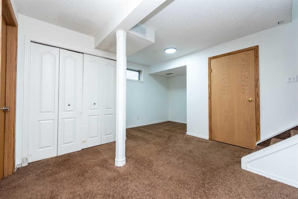 216 Hidden Hills Road Nw, Calgary, AB - Indoor