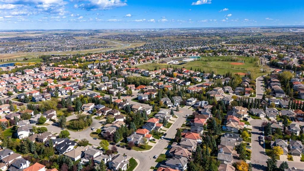 216 Hidden Hills Road Nw, Calgary, AB - Outdoor With View