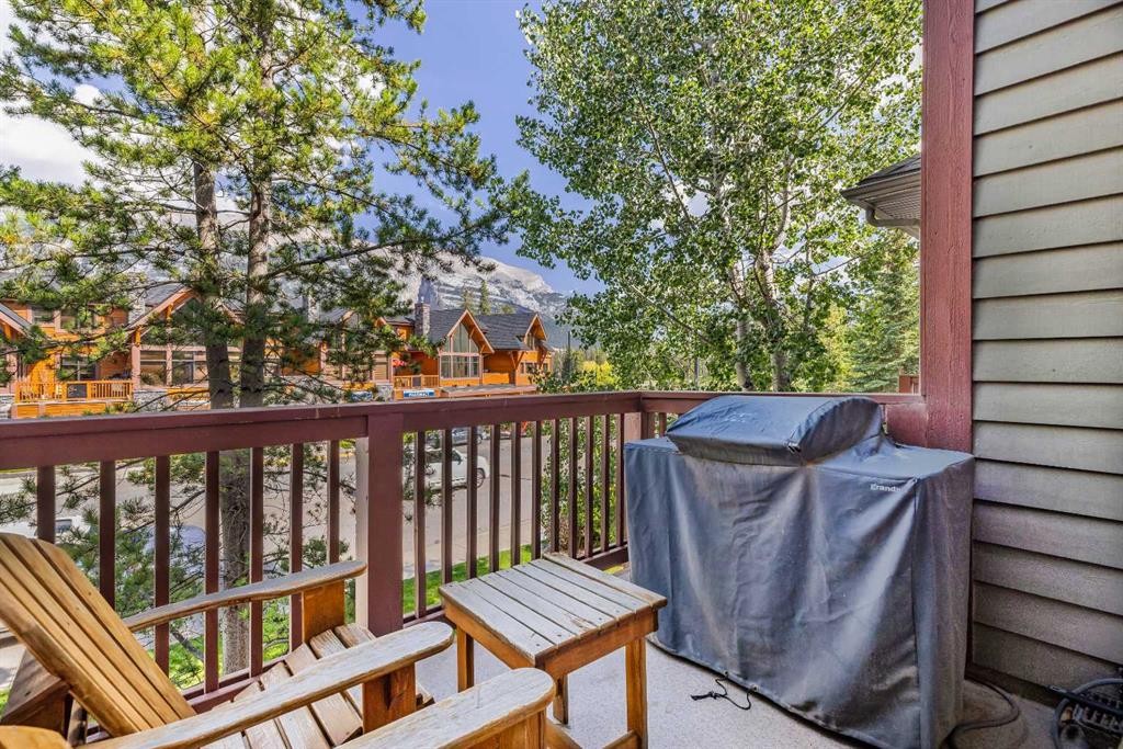 1103-70 Dyrgas Gate, Canmore, AB - Outdoor With Exterior