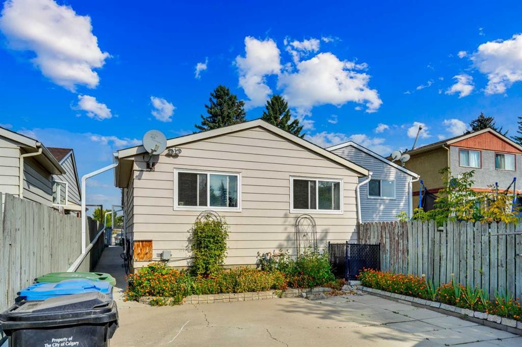 13 Falworth Way Ne, Calgary, AB - Outdoor