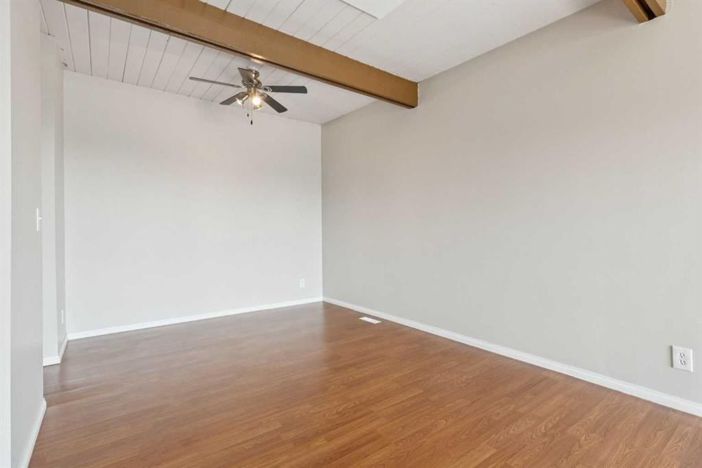 102-7416 Hunterview Drive Nw, Calgary, AB - Indoor Photo Showing Other Room