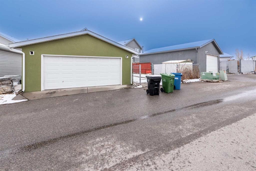 39 Taravista Mews Ne, Calgary, AB - Outdoor With Exterior
