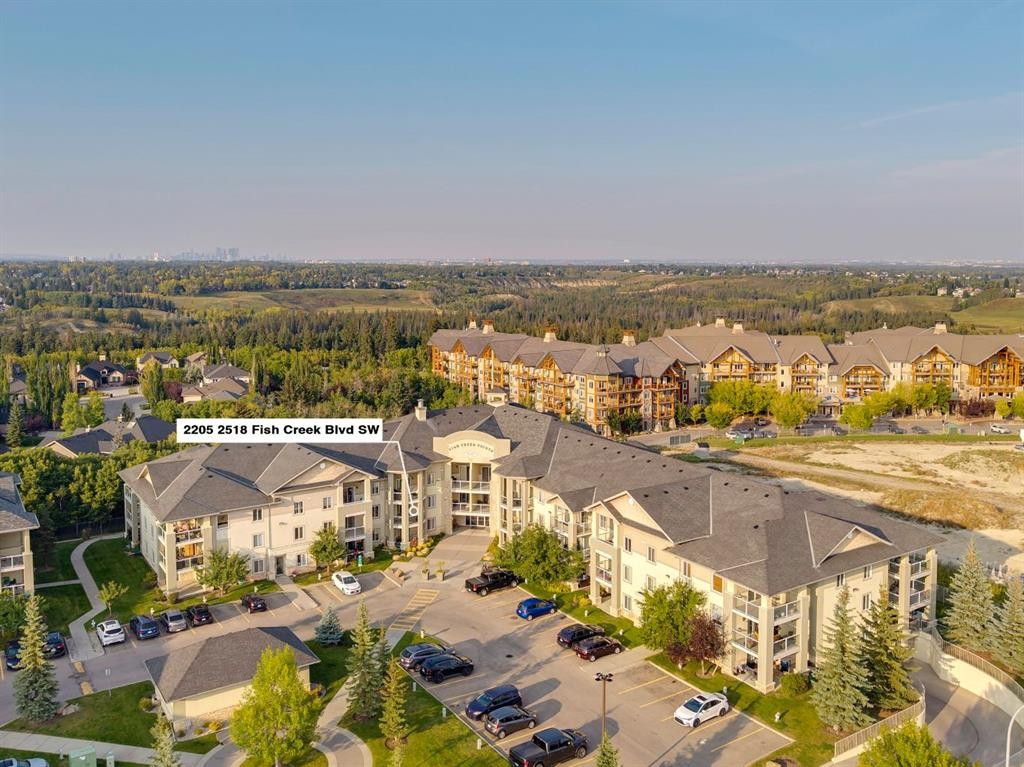2205-2518 Fish Creek Boulevard Sw, Calgary, AB - Outdoor With View
