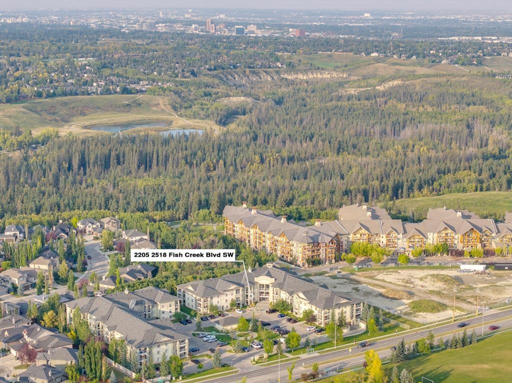 2205-2518 Fish Creek Boulevard Sw, Calgary, AB - Outdoor With View