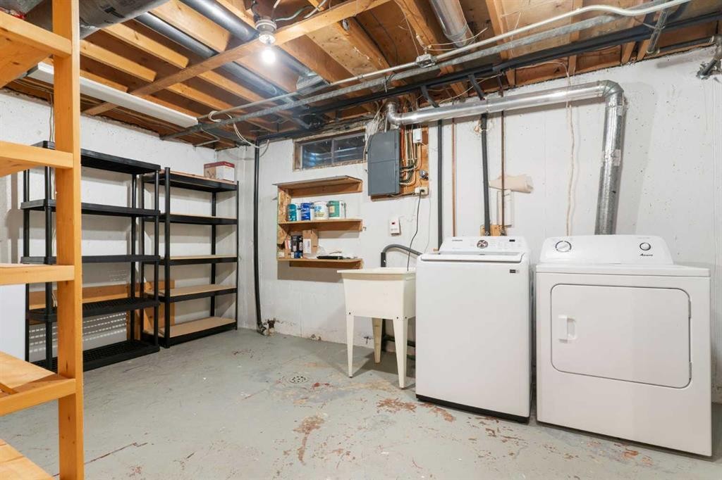 32-80 Galbraith Drive Sw, Calgary, AB - Indoor Photo Showing Laundry Room