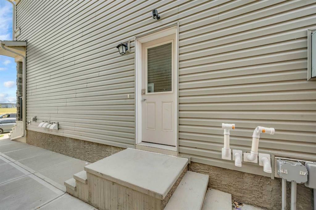 46 Cornerbrook Manor Ne, Calgary, AB - Outdoor With Exterior