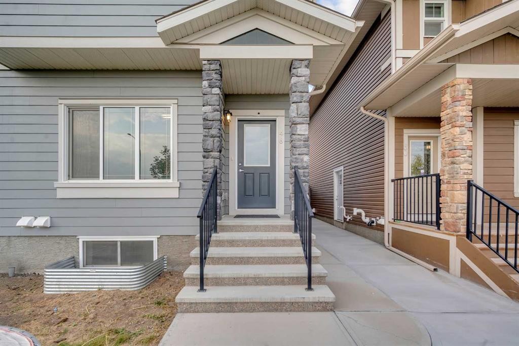 46 Cornerbrook Manor Ne, Calgary, AB - Outdoor
