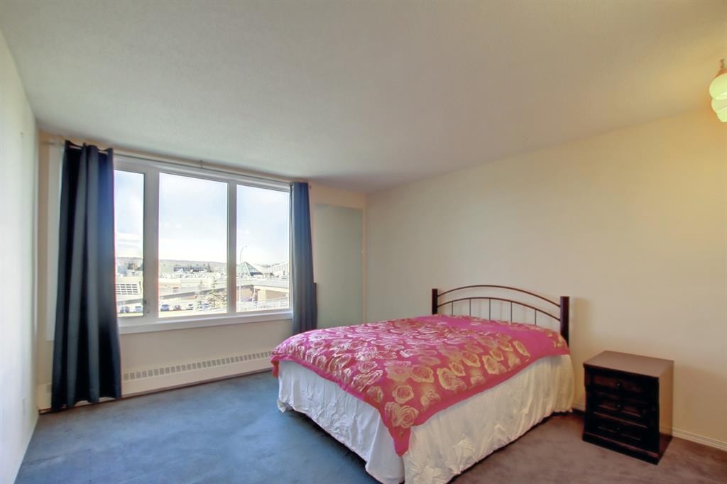 404-3727 42 Street Nw, Calgary, AB - Indoor Photo Showing Bedroom