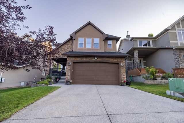 28 Crestmont Way Sw, Calgary, AB - Outdoor With Facade