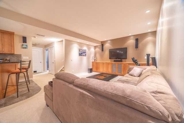 28 Crestmont Way Sw, Calgary, AB - Indoor Photo Showing Living Room