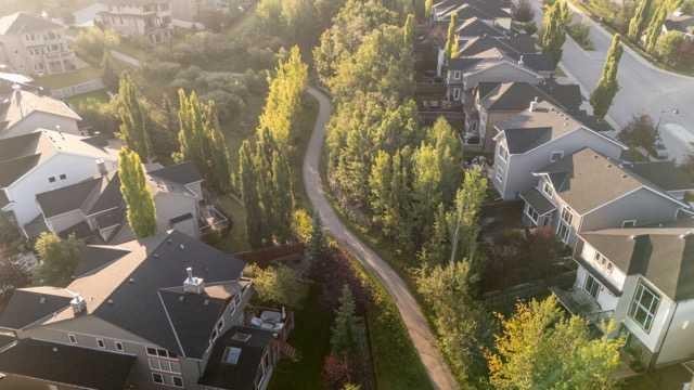 28 Crestmont Way Sw, Calgary, AB - Outdoor With View