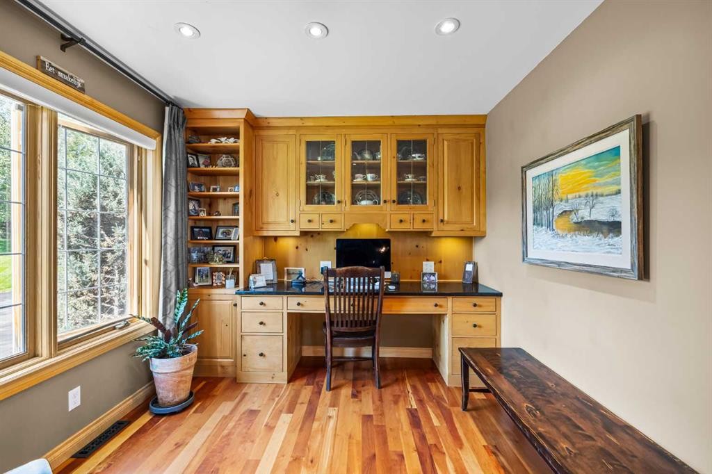 98 Equestrian Drive, Rural Rocky View County, AB - Indoor Photo Showing Office