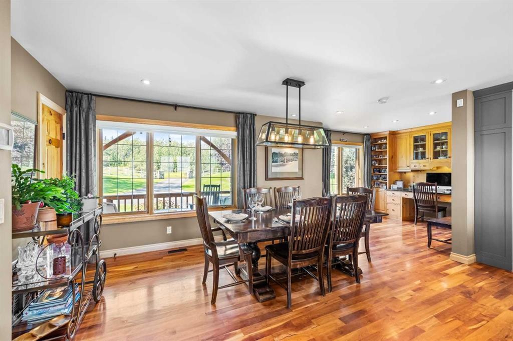 98 Equestrian Drive, Rural Rocky View County, AB - Indoor Photo Showing Dining Room