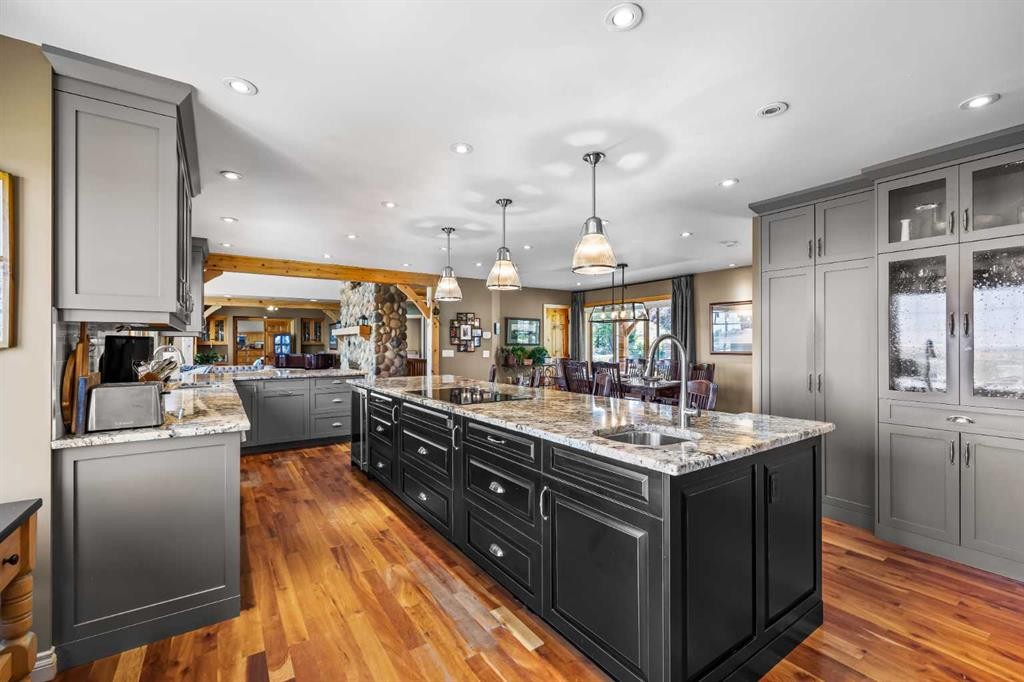 98 Equestrian Drive, Rural Rocky View County, AB - Indoor Photo Showing Kitchen With Upgraded Kitchen