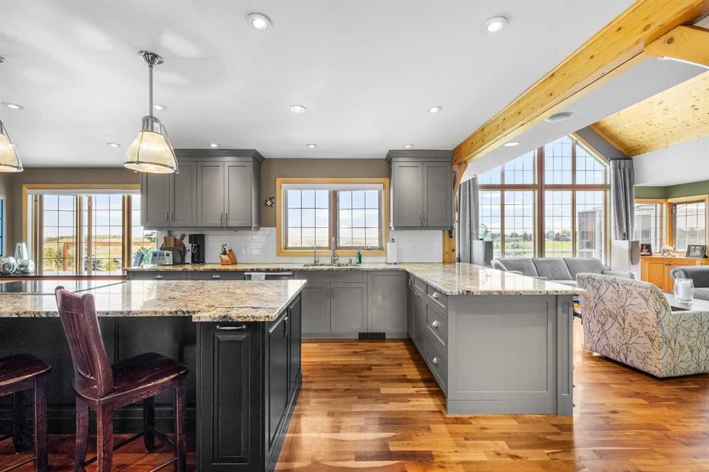 98 Equestrian Drive, Rural Rocky View County, AB - Indoor Photo Showing Kitchen With Upgraded Kitchen