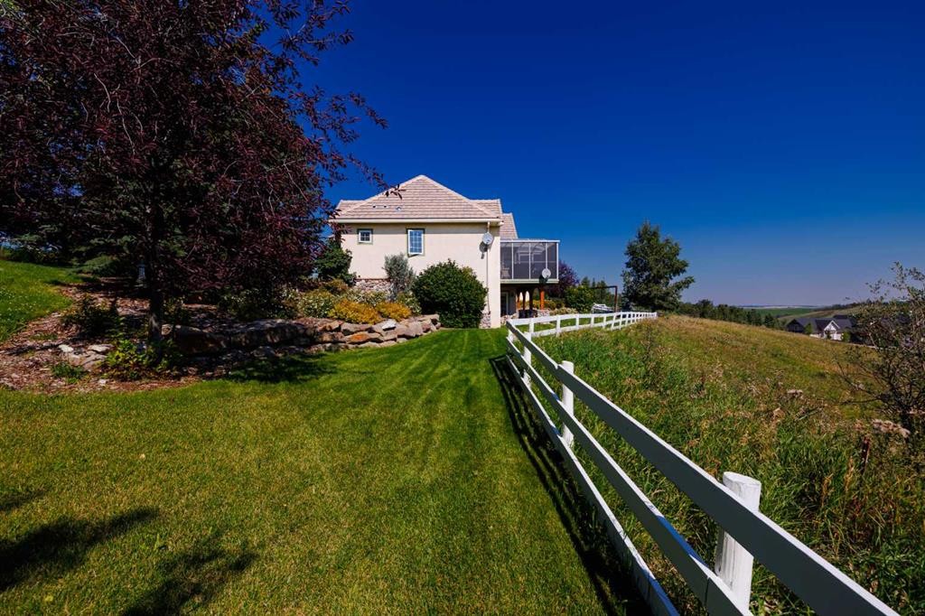 98 Equestrian Drive, Rural Rocky View County, AB - Outdoor