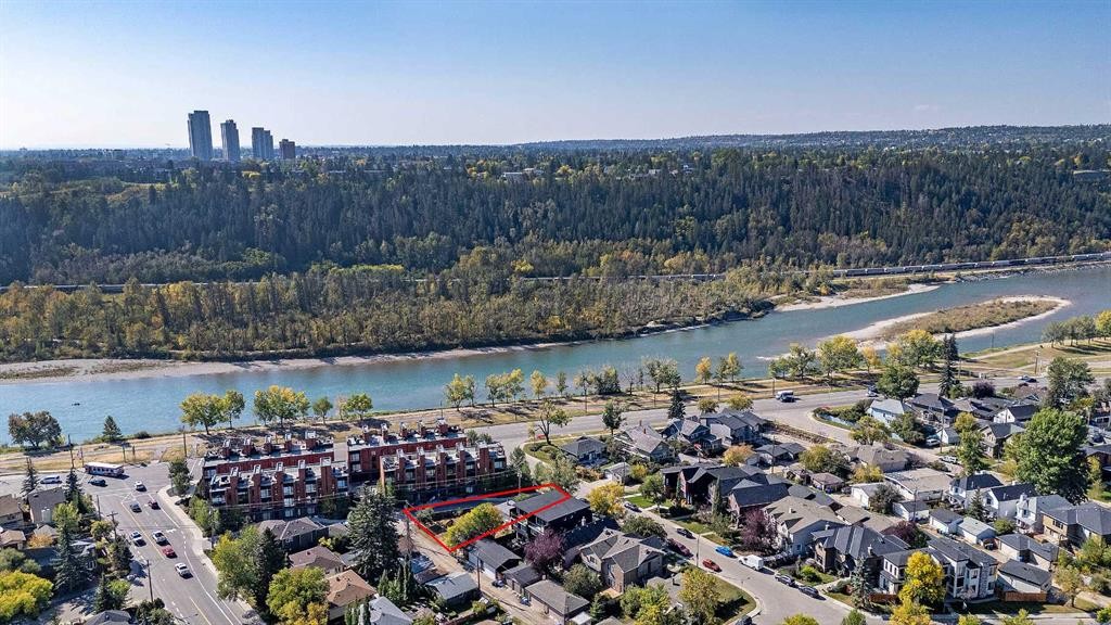 514 30 Street Nw, Calgary, AB - Outdoor With Body Of Water With View