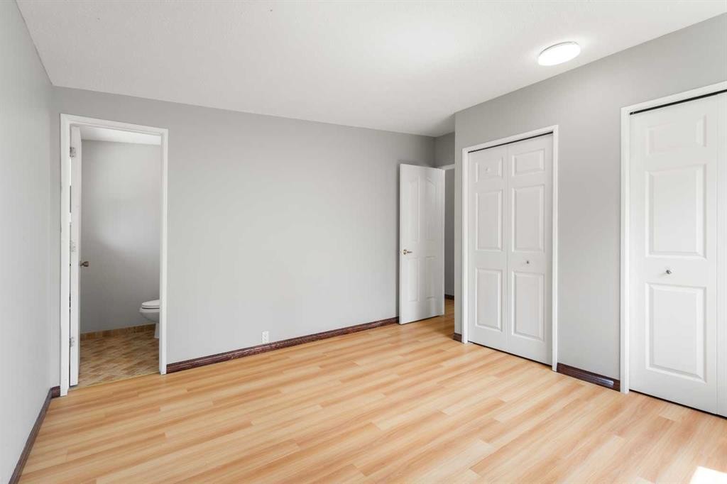 703 130 Avenue Sw, Calgary, AB - Indoor Photo Showing Other Room