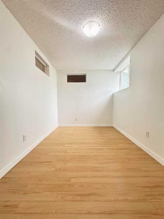 703 130 Avenue Sw, Calgary, AB - Indoor Photo Showing Other Room