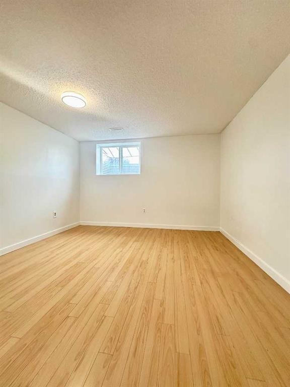 703 130 Avenue Sw, Calgary, AB - Indoor Photo Showing Other Room